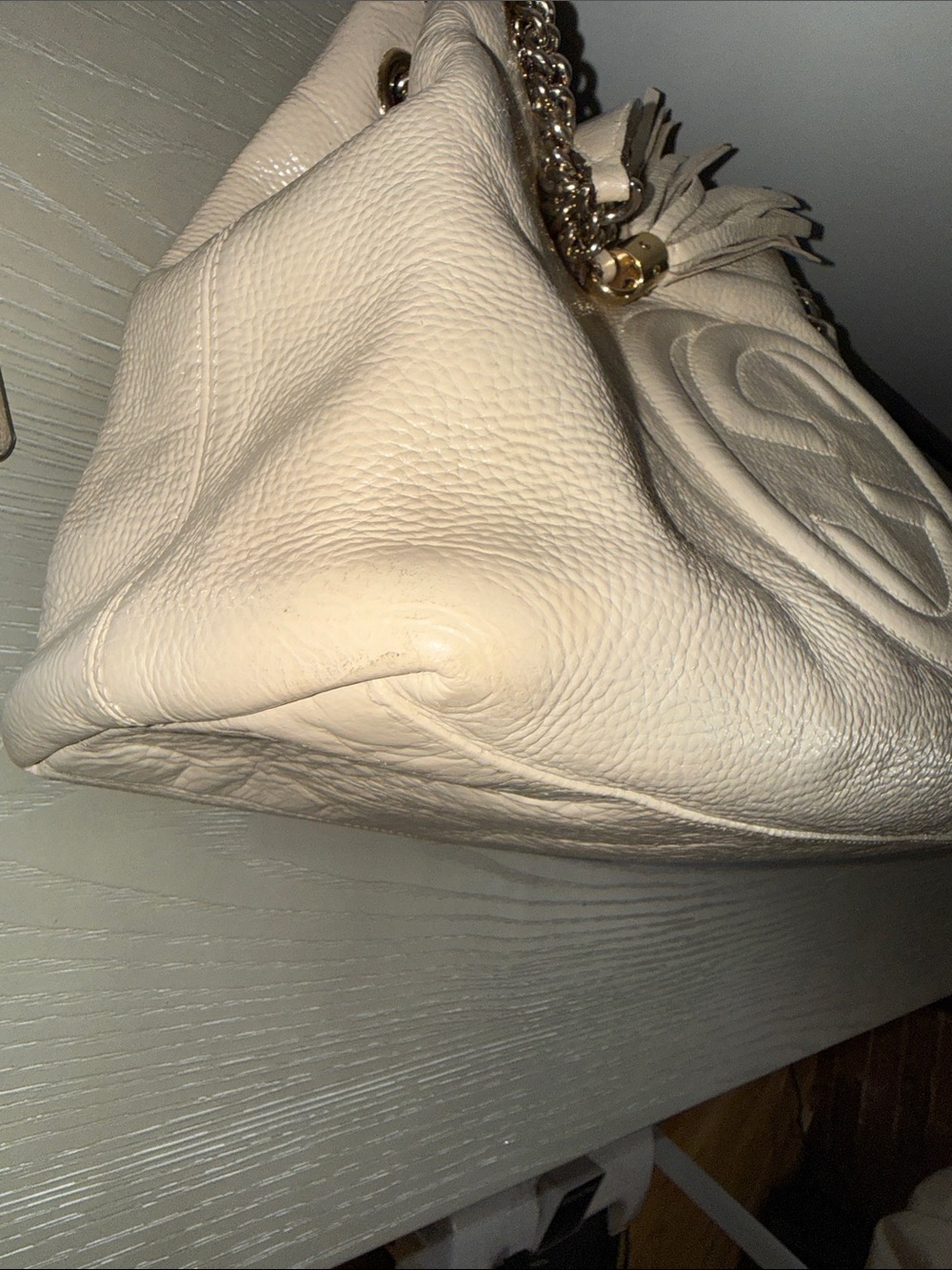 Gucci Soho Cream Leather Shoulder Tote with Tassel and Chain Straps - Picture 13 of 17